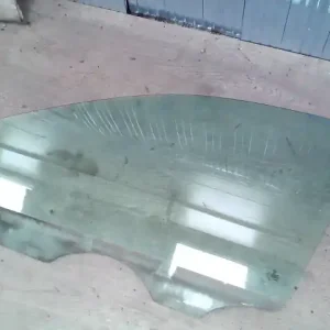 Akció VW GOLF IV. Bal első ajtóüveg bontott alkatrész