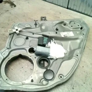 Azonnal elérhető VW GOLF IV. Jobb hátsó ablakemelő szerkezet elektromos 5 ajtós, ferdehátú bontott alkatrész
