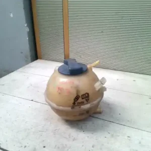 Ajánlat VW GOLF IV. Kiegyenlítő tartály 1.4i bontott alkatrész