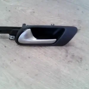 Alacsony ár VW JETTA V 05-10 Bal hátsó belső kilincs bontott alkatrész