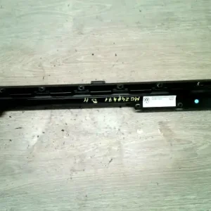 Ajánlat VW Passat (B6) 2005.03.01-2010.10.31 árnyékoló roló bontott alkatrész