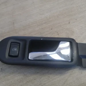 Árcsökkenés VW PASSAT 00.11-05.02 B5.5 Jobb első belső kilincs bontott alkatrész