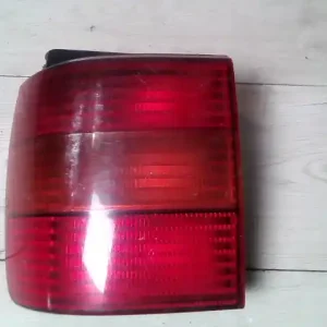 Akció VW PASSAT 93-96 Bal alsó hátsó lámpa bontott alkatrész