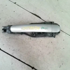 Azonnal elérhető VW PASSAT 96.10-00.10 B5 Bal hátsó külső kilincs kombi bontott alkatrész