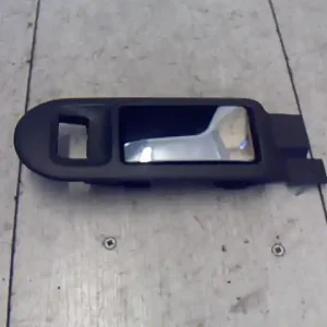 Ajánlat VW PASSAT 96.10-00.10 B5 Jobb első belső kilincs bontott alkatrész