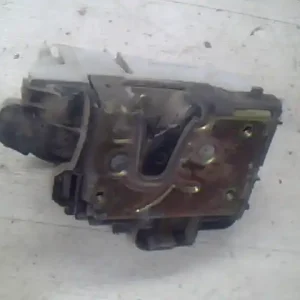 Árcsökkenés VW POLO CLASSIC 95.07-99.10 Bal hátsó ajtó zárszerkezet központi záras centrálosbontott alkatrész