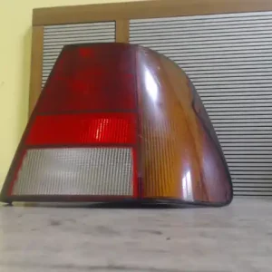 Árengedmény VW POLO CLASSIC 99.10-01.09 Jobb hátsó lámpa 4 ajtós bontott alkatrész