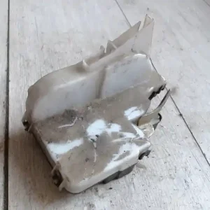 Árcsökkenés VW POLO III. 94-99 Bal hátsó ajtó zárszerkezet mechanikus 5 ajtós bontott alkatrész