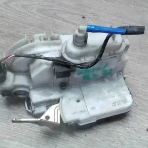 Azonnal elérhető VW POLO III. 94-99 Jobb első ajtó zárszerkezet központizáras bontott alkatrész