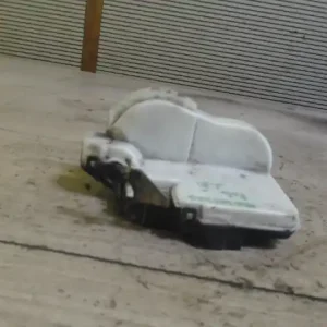 VW POLO IV. 99-02 Jobb első ajtó zárszerkezet mechanikus bontott alkatrész Népszerű