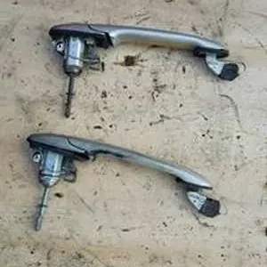 VW POLO IV. 99-02 Jobb első külső kilincsbontott alkatrész Ne maradj le