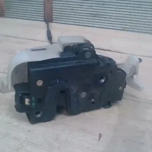 VW POLO V. 02-05 Bal első ajtó zárszerkezet központi záras 5 ajtós bontott alkatrész Akciós ár