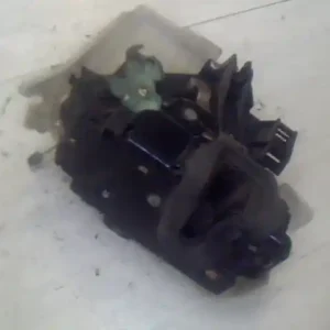 VW POLO V. 02-05 Bal első ajtó zárszerkezet mechanikus mechanikus 5 ajtósbontott alkatrész Akció