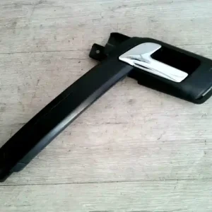 VW POLO V. 02-05 Bal hátsó belső kilincs ajtóbehúzóval bontott alkatrész Ne maradj le