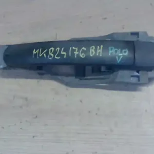 VW POLO V. 02-05 Bal hátsó külső kilincs 5 ajtós bontott alkatrész Gyors szállítás