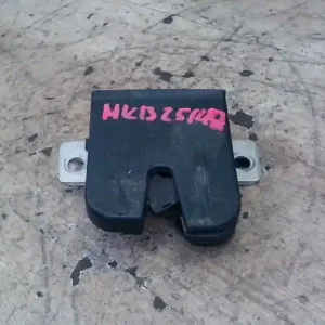 VW POLO V. 02-05 Csomagtér ajtó zárszerkezet 3 ajtós bontott alkatrész Olcsó