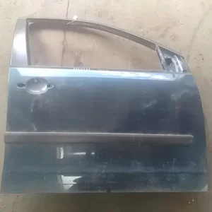 VW POLO V. 02-05 Jobb első ajtó. 5 ajtós bontott alkatrész Biztonságos fizetés