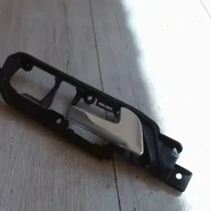 VW POLO V. 02-05 Jobb első belső kilincs 5 ajtós bontott alkatrész Biztonságos fizetés