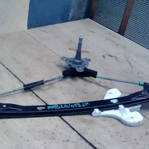 VW POLO V. 02-05 Jobb hátsó ablakemelő szerkezet mechanikus 5 ajtós bontott alkatrész Biztonságos fizetés