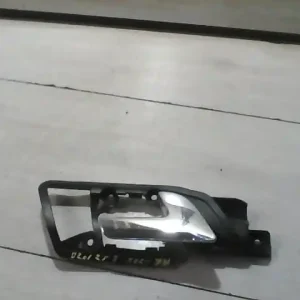 VW POLO V. 02-05 Jobb hátsó belső kilincs bontott alkatrész Kedvezmény