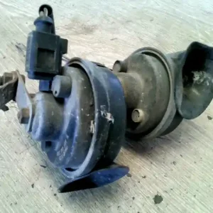 Azonnal elérhető VW POLO V. 02-05 Kürt duda bontott alkatrész