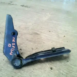 VW POLO V. 02-05 Motorháztető bal zsanér bontott alkatrész Outlet