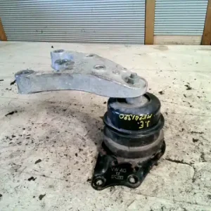 VW POLO V. 02-05 Motortartó bak jobb bontott alkatrész Kiárusítás