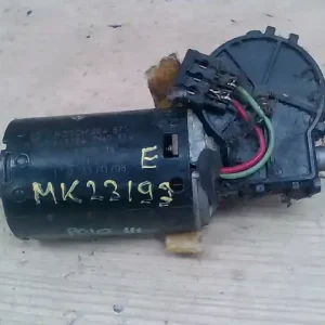 VW POLO VARIANT 97-01 Ablaktörlő motor első bontott alkatrész Azonnali szállítás