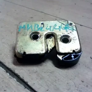 VW POLO VARIANT 97-01 Csomagtér ajtó zárszerkezet kombi bontott alkatrész Gyors szállítás