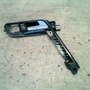 Ajánlat VW POLO VI. 05-09 Jobb első belső kilincs 3 ajtós bontott alkatrész