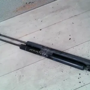 Akciós ár VW SHARAN 95.08-00.04 Csomagtérajtó kitámasztó teleszkóp pár ferdehátú kivitel 5 ajtós bontott alkatrész