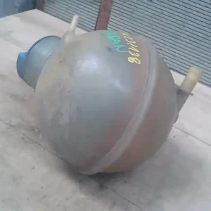 Akció VW SHARAN 95.08-00.04 Kiegyenlítő tartály 1.9tdi bontott alkatrész