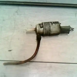 Azonnal elérhető VW T4 -96 Ablakmosó motor első bontott alkatrész