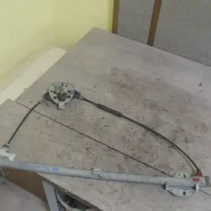 VW T4 -96 Bal első ablakemelő szerkezet mechanikus 5 ajtós bontott alkatrész Legjobb ár