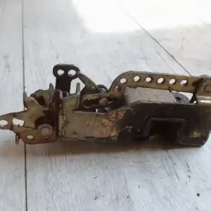 Ajánlat VW T4 -96 Bal első ajtó zárszerkezet mechanikus bontott alkatrész