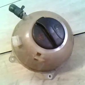 VW T4 -96 Kiegyenlítő tartály 2.4 d bontott alkatrész Árengedmény