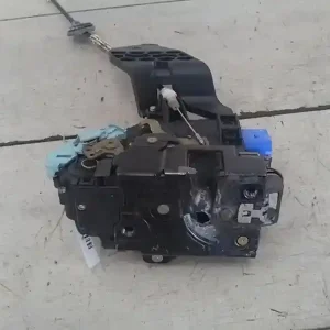 VW TOUAREG 02.11-10.05 Bal első ajtó zárszerkezet központi záras bontott alkatrész Korlátozott ajánlat