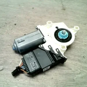 VW Touran 2003.04.01-2006.11.30 Jobb hátsó ablakemelő motor bontott alkatrész Expressz kézbesítés