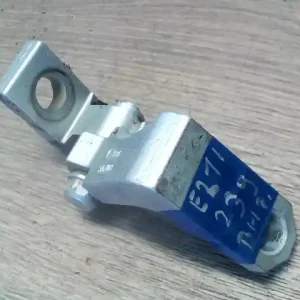 VW Touran 2003.04.01-2006.11.30 Bal hátsó felső ajtózsanér bontott alkatrész Legnépszerűbb