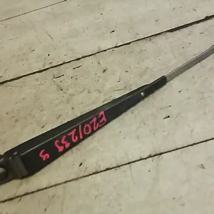 Vedd meg most WARTBURG 1,3 Ablaktörlő kar első bontott alkatrész