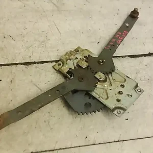 WARTBURG 1,3 Bal hátsó ablakemelő szerkezet bontott alkatrész Nézd meg most