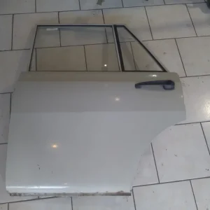 WARTBURG 1,3 Bal hátsó ajtó fehér kpl ajtó bontott alkatrész Különleges ajánlat