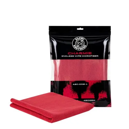Blend Brothers Charmie Szegélymentes mikroszálas kendő 40×40 cm (420 gsm) Piros Azonnal elérhető