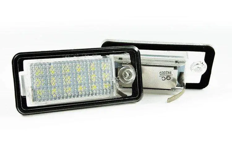 Olcsó Audi A3, A4, A6, A8, Q7 led rendszámtábla világítás
