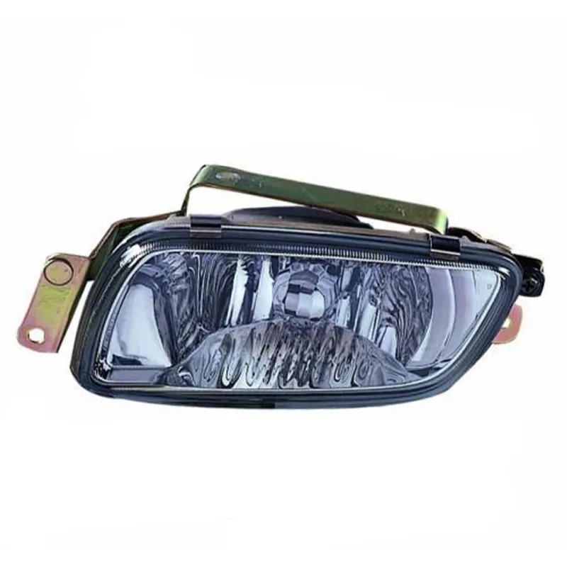 Azonnal elérhető Mitsubishi Pajero III jobb ködlámpa 2000-2006